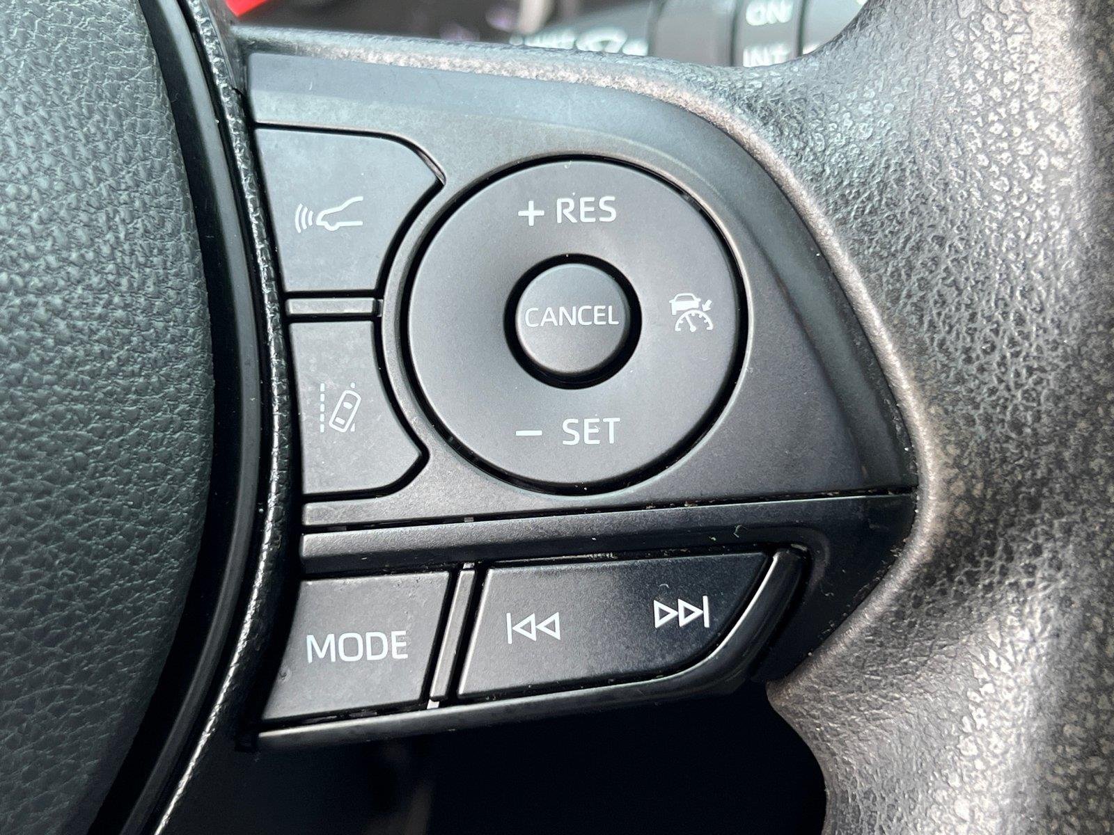 Used 2020 Magnetic Gray Metallic Toyota XLE image 26