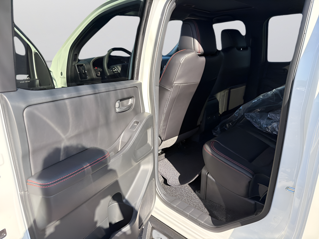 New 2026 White Nissan PRO-4X image 17