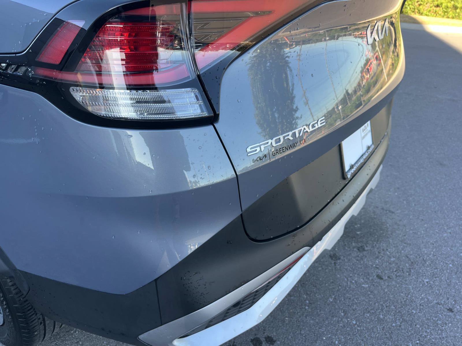 Used 2024 Everlasting Silver Kia EX image 10