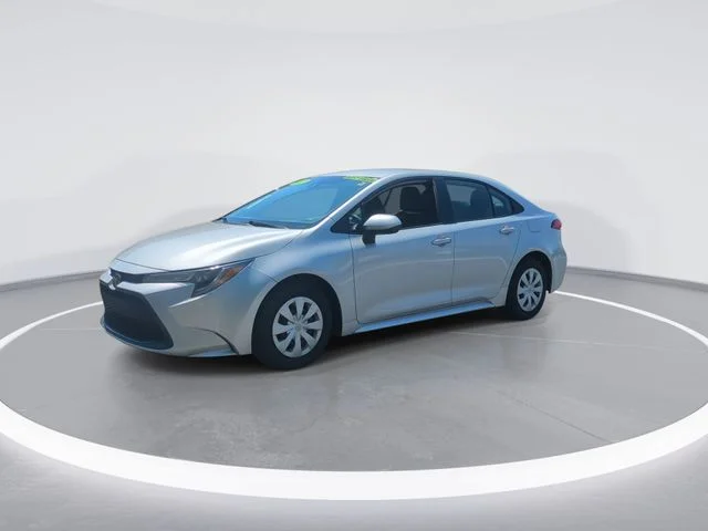 Used 2022 Silver Toyota L image 4