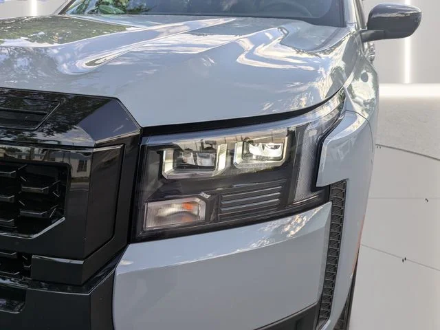 New 2026 Boulder Gray Pearl Nissan Crew Cab SV image 8