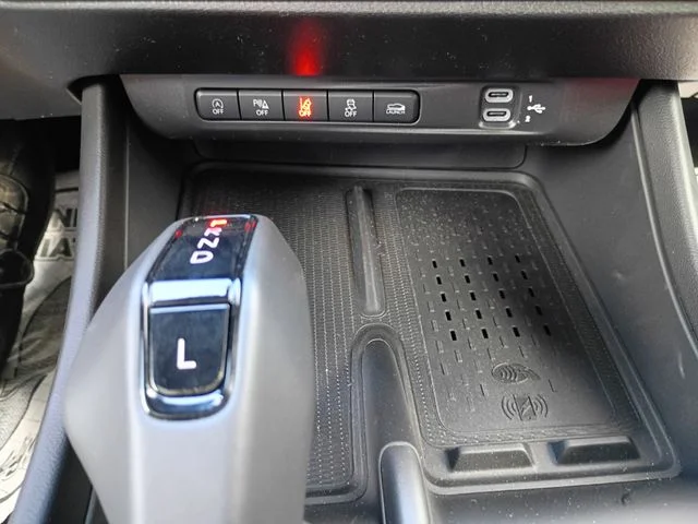 New 2026 White Knuckle Exterior Paint Dodge R/T Plus image 17