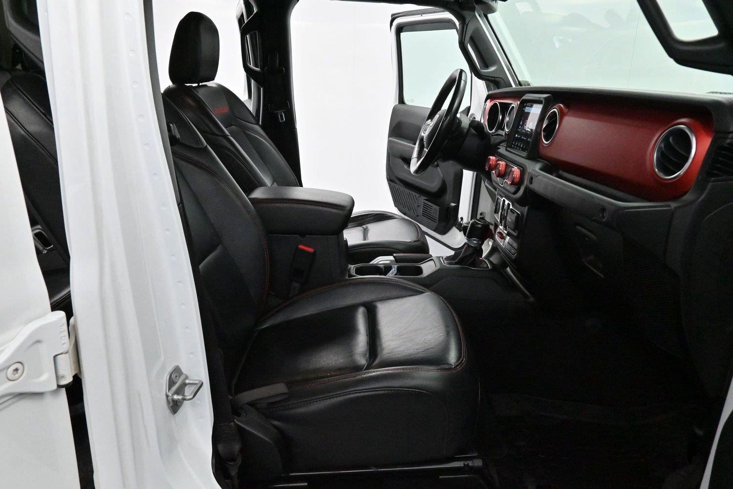 Used 2021 Bright White Clearcoat Jeep Rubicon image 28