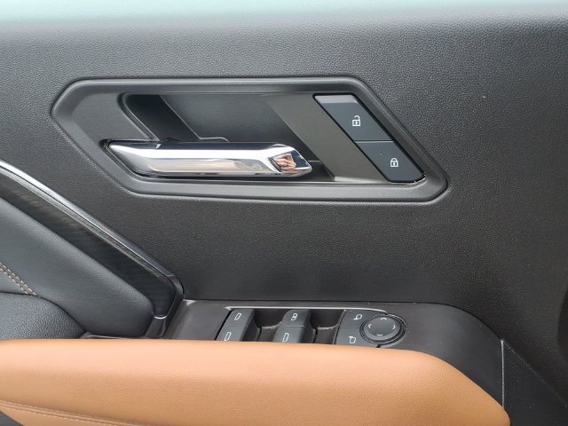 Used 2024 Summit White GMC AT4 image 16
