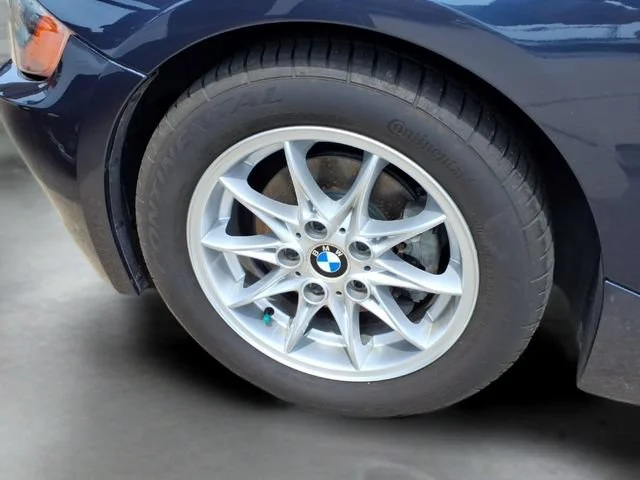 Used 2003  BMW 2.5i image 15