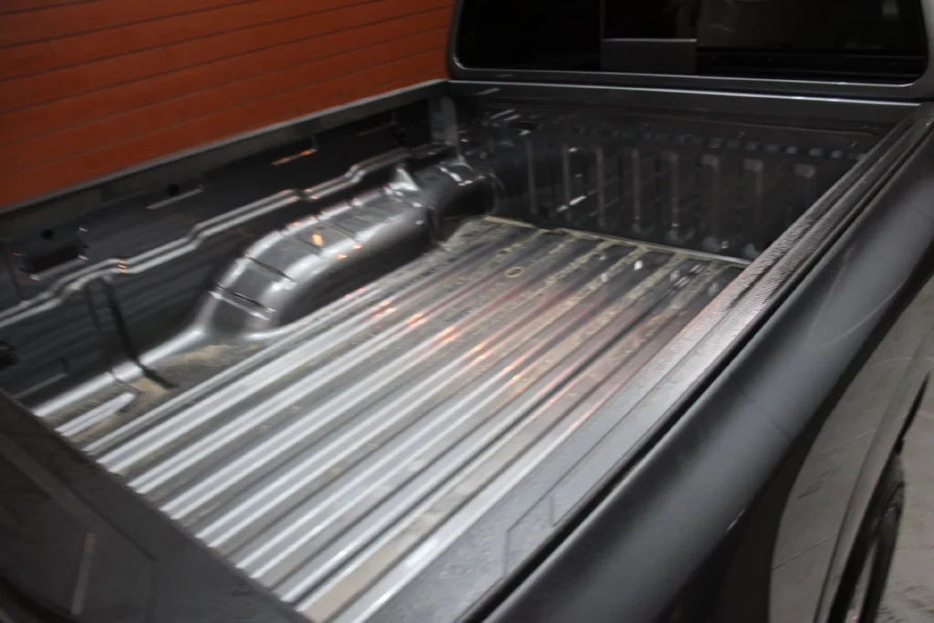 New 2027 Gun Metallic Nissan King Cab® S image 4