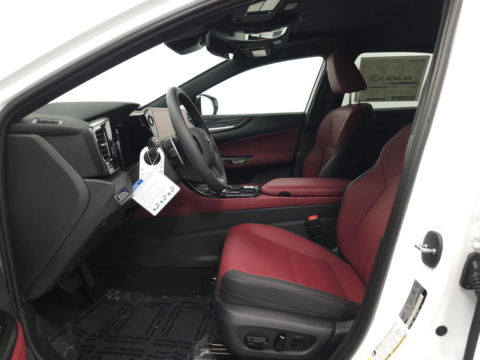 New 2026 Ultra White (083) Lexus Premium image 4