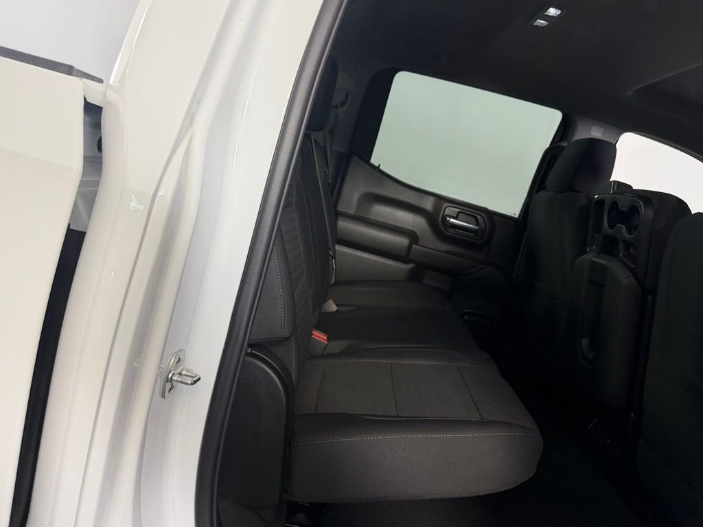 Used 2025 White Chevrolet Custom image 28