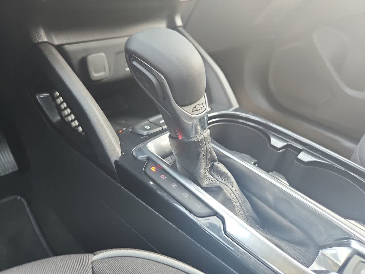 Used 2026 Summit White Chevrolet LT image 18