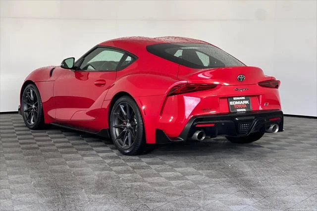 Certified Used 2023 RENAISSANCE RED Toyota  image 5