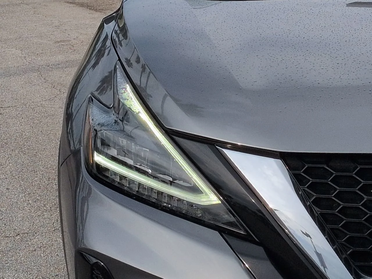 Used 2022 Gun Metallic Nissan SV image 9