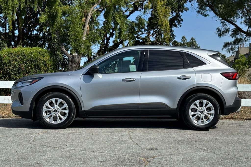 Used 2023 Silver Ford Active image 8
