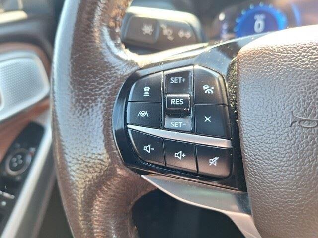 Used 2022 Forged Green Metallic Ford King Ranch image 13