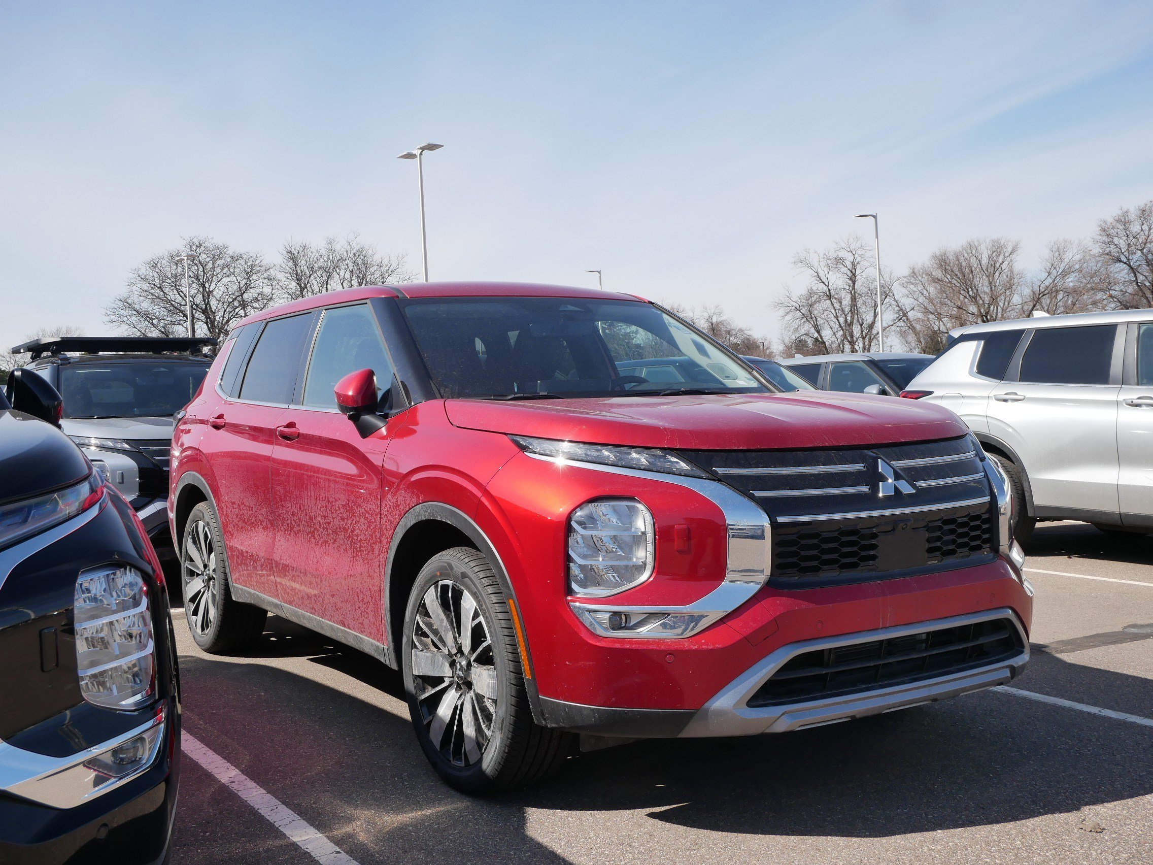 2025 Mitsubishi Outlander SE