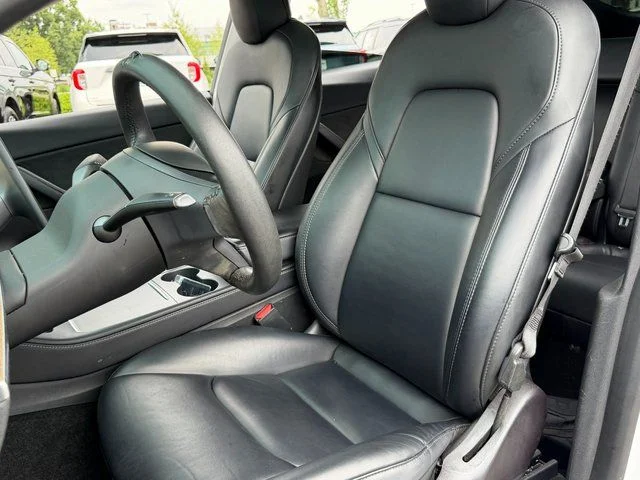 Used 2022 Pearl White Multi Tesla  image 8