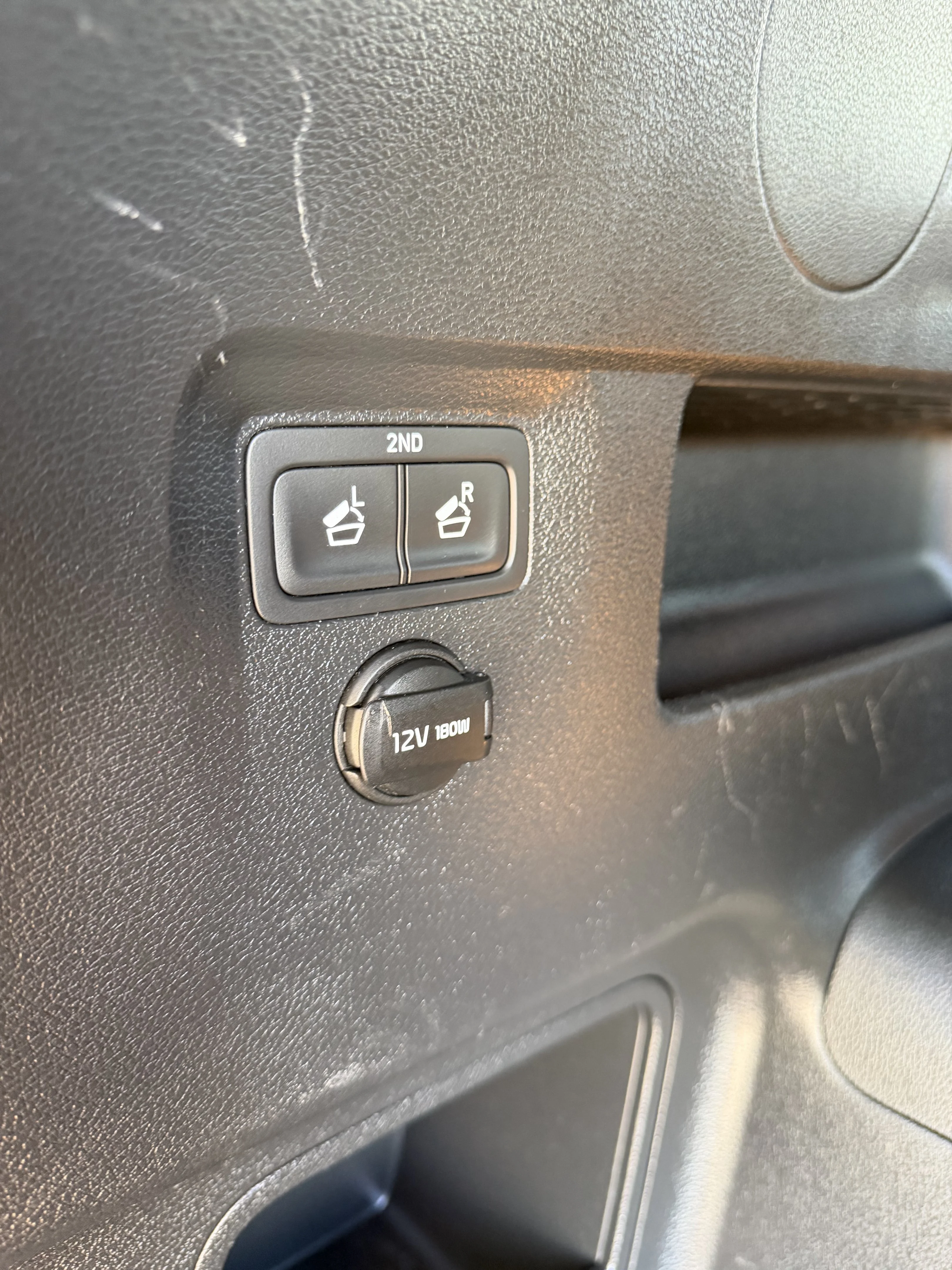Used 2023 Wolf Gray Kia EX X-Line image 30