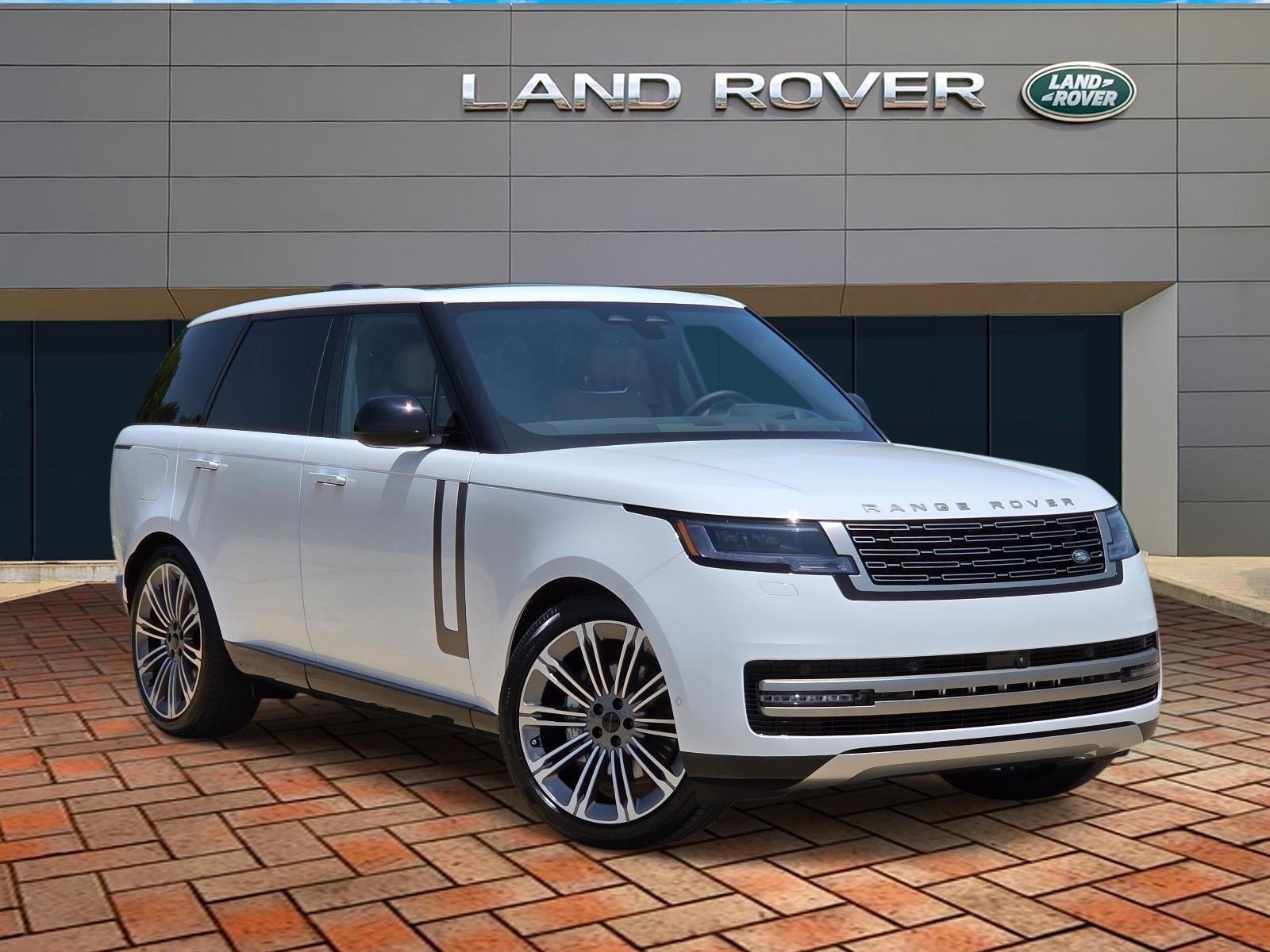 2026 Land Rover Range Rover SE