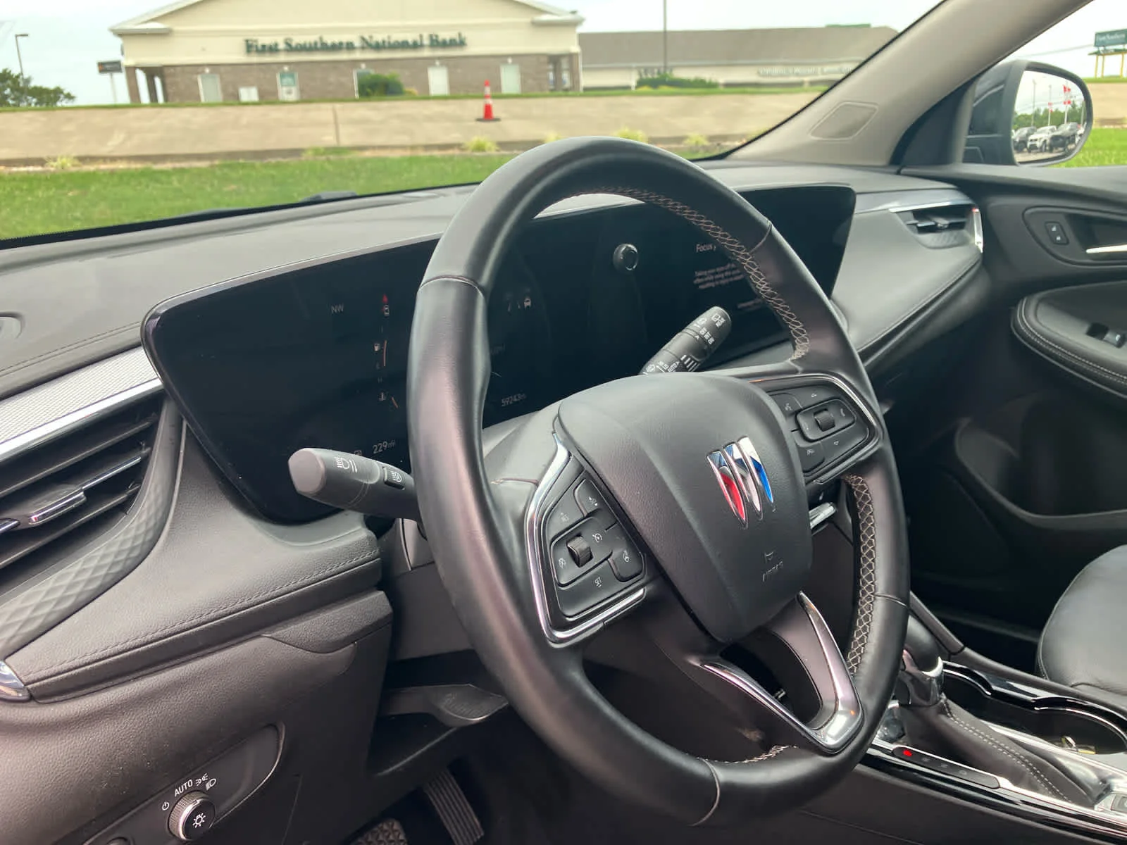 Used 2025 Ebony Twilight Metallic Buick Avenir image 9