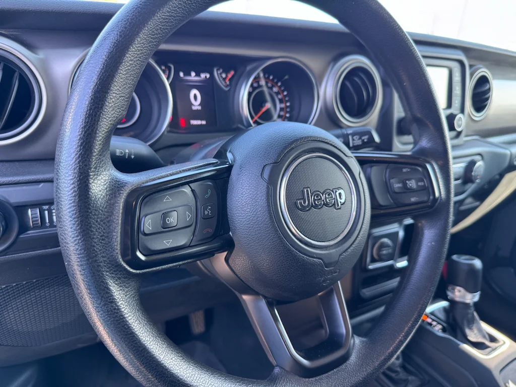 Used 2020 Sting-Gray Clearcoat Jeep Sport image 17