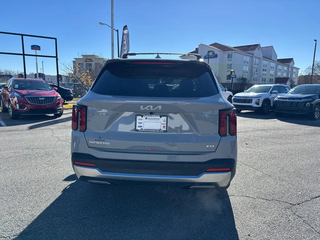 New 2026 Gray Kia S image 4
