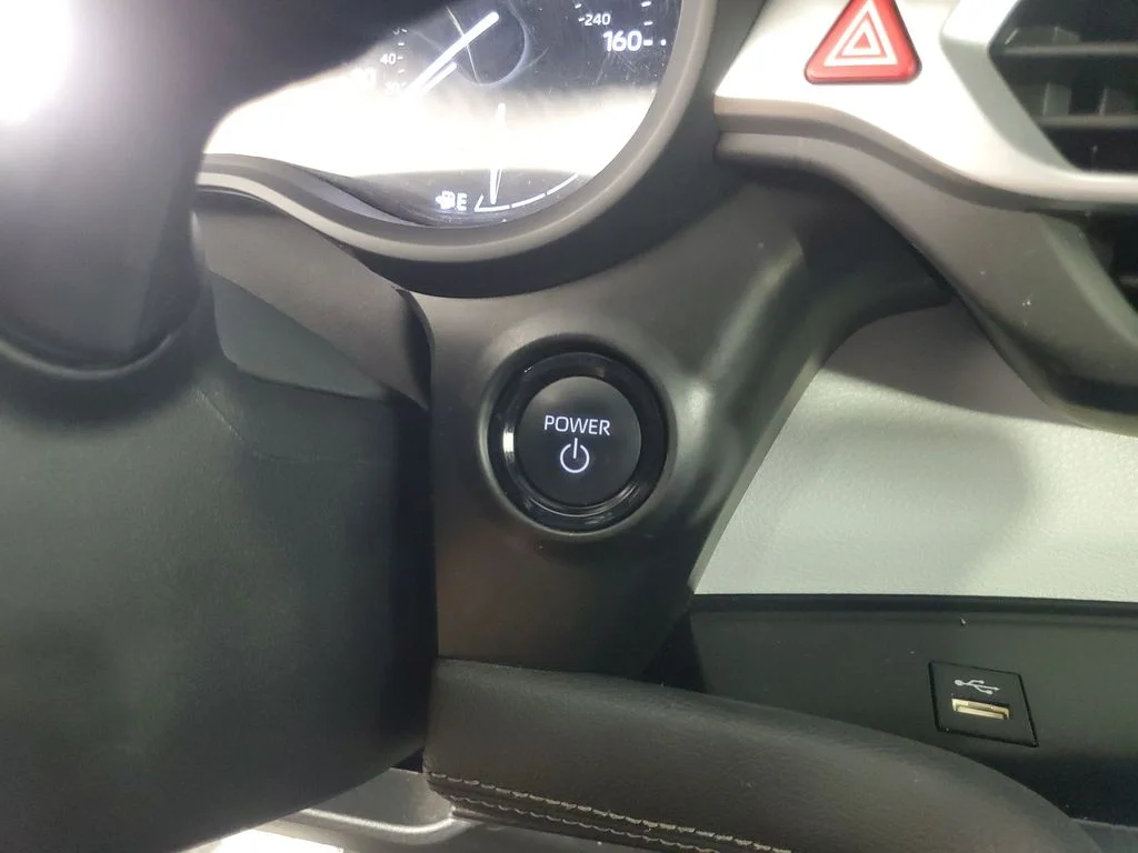 2025 Toyota Sienna XLE - Photo 22