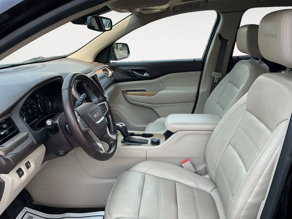 Used 2017 EBONY TWILIGHT METALLIC GMC Denali image 11
