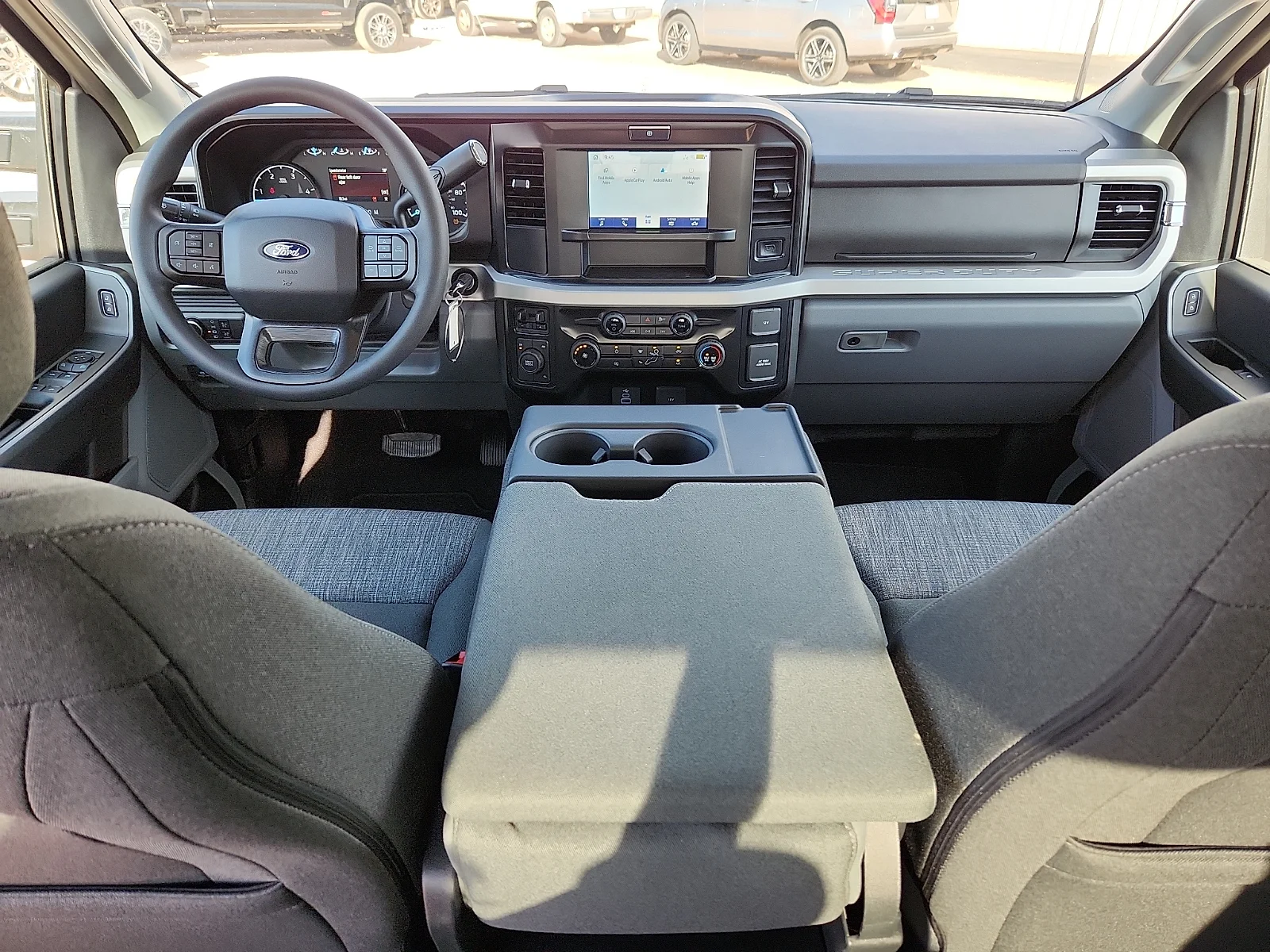 New 2027 Oxford White Ford XLT image 13