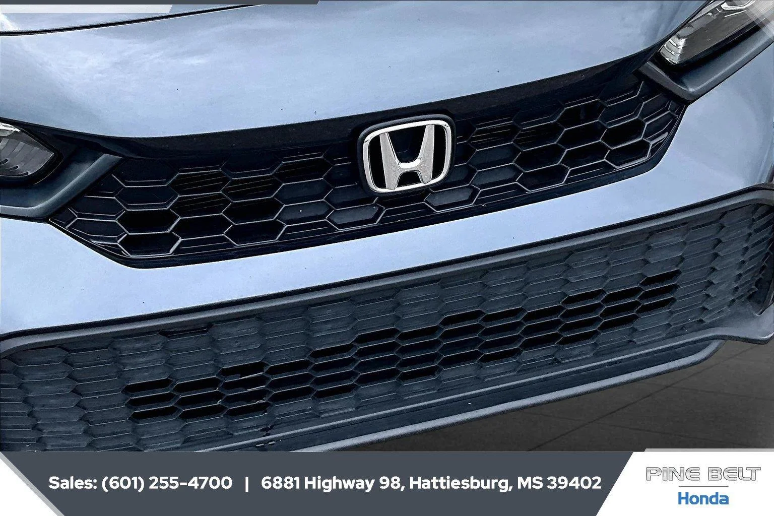 Used 2025 Meteorite Gray Metallic Honda LX image 21