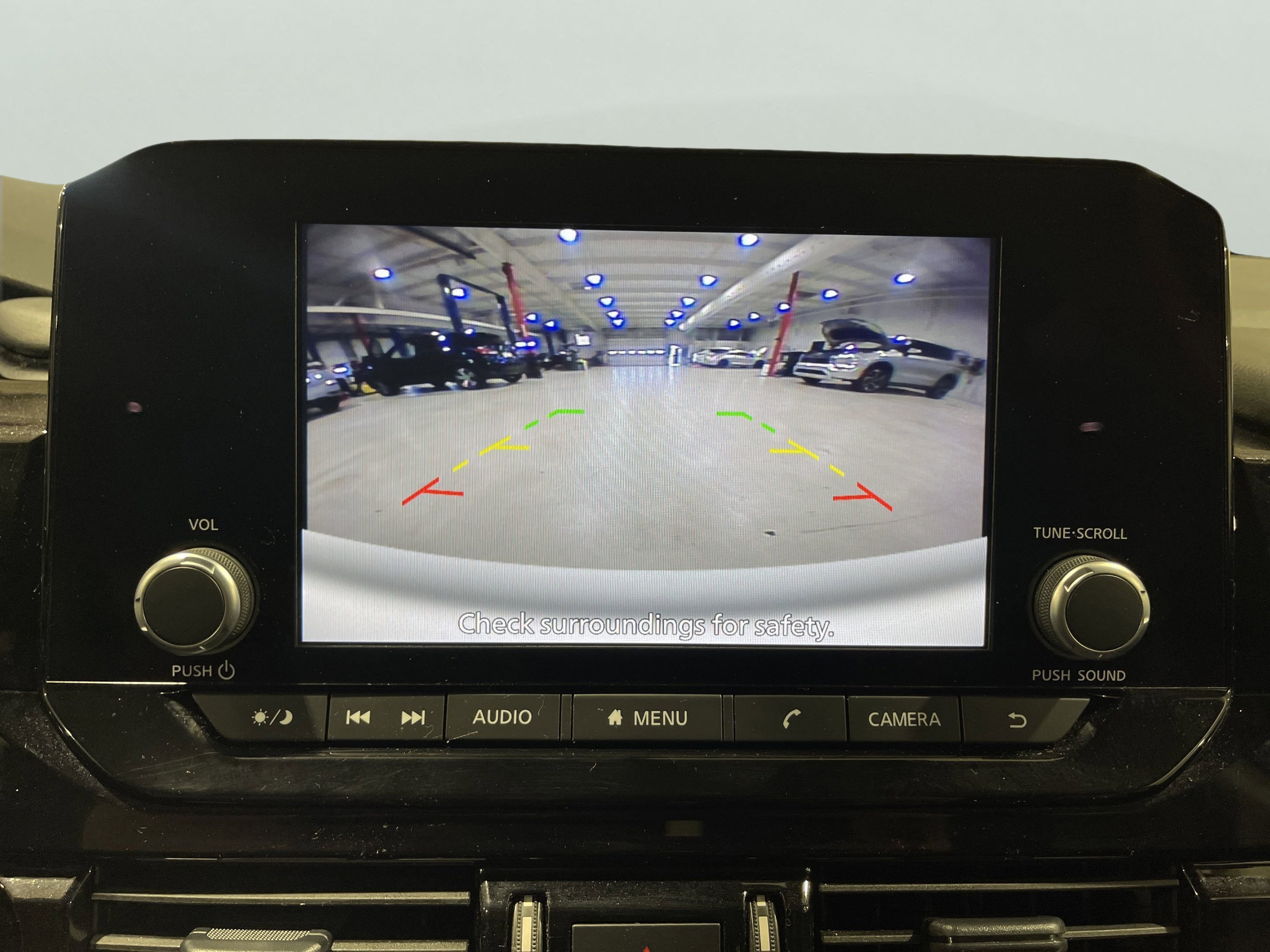 2025 Nissan Pathfinder SV - Photo 21