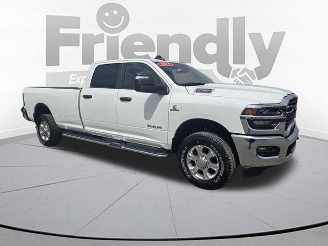 Used 2025 White Ram Big Horn image 3
