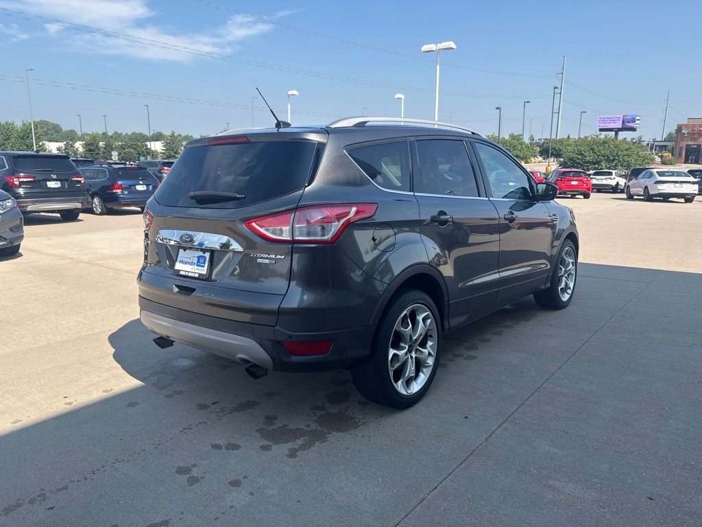 Used 2016 Magnetic Ford Titanium image 5