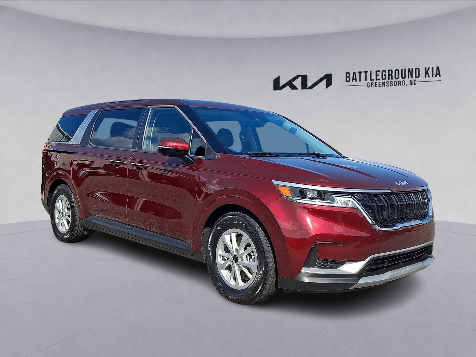 Used 2024 Flare Red Kia LX image 1