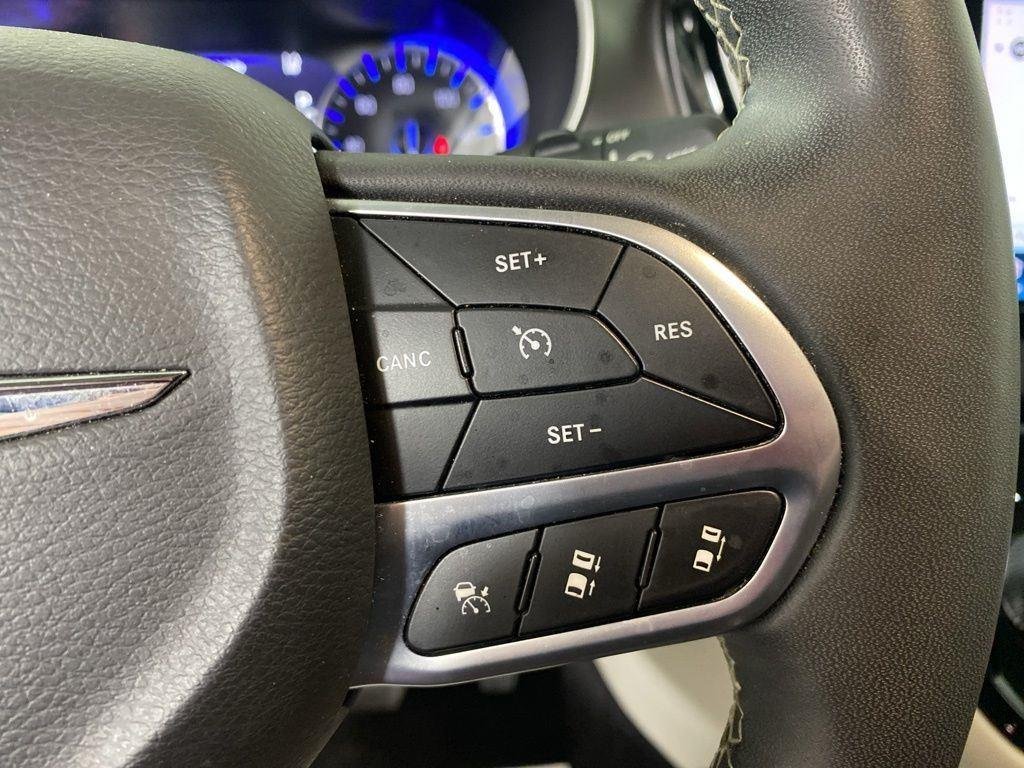 Used 2023 Crystal Metallic Chrysler Touring L image 22