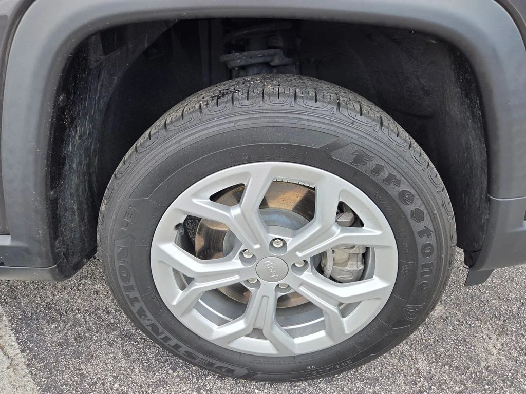 Certified Used 2024 Gray Jeep Sport image 21