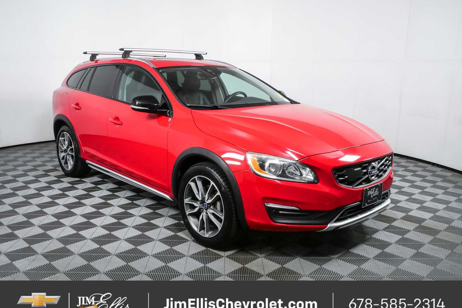 2017 Volvo V60 T5 AWD Cross Country's photo
