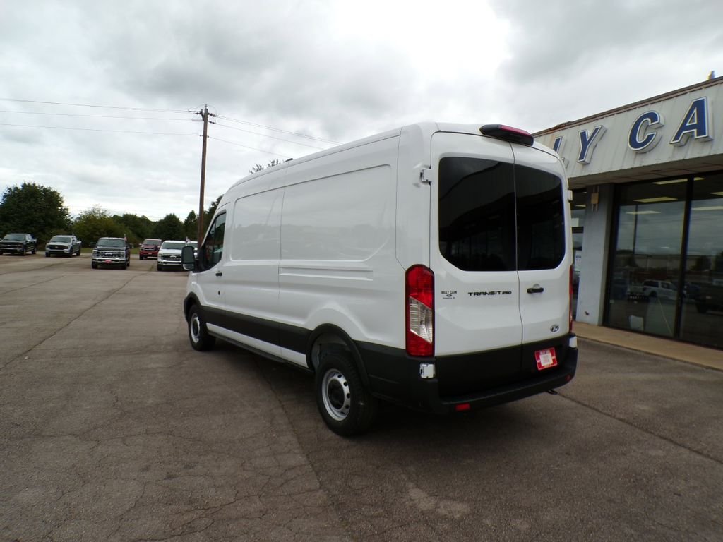 New 2026 Oxford White Ford Cargo Van image 4