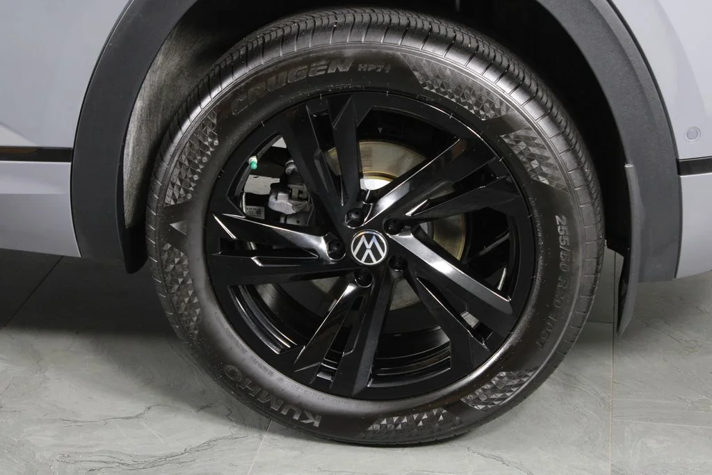 2025 Volkswagen Atlas Cross Sport SEL R-LINE - Photo 14