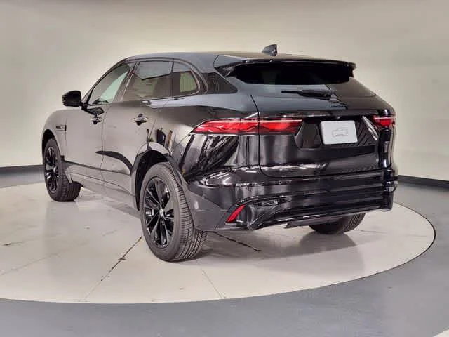 2026 Jaguar F-Pace R-Dynamic S - Photo 6