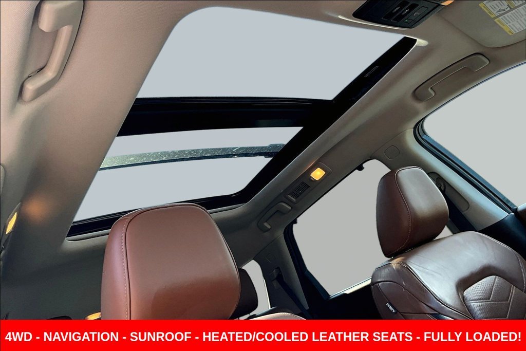Used 2022 White Nissan Platinum image 34