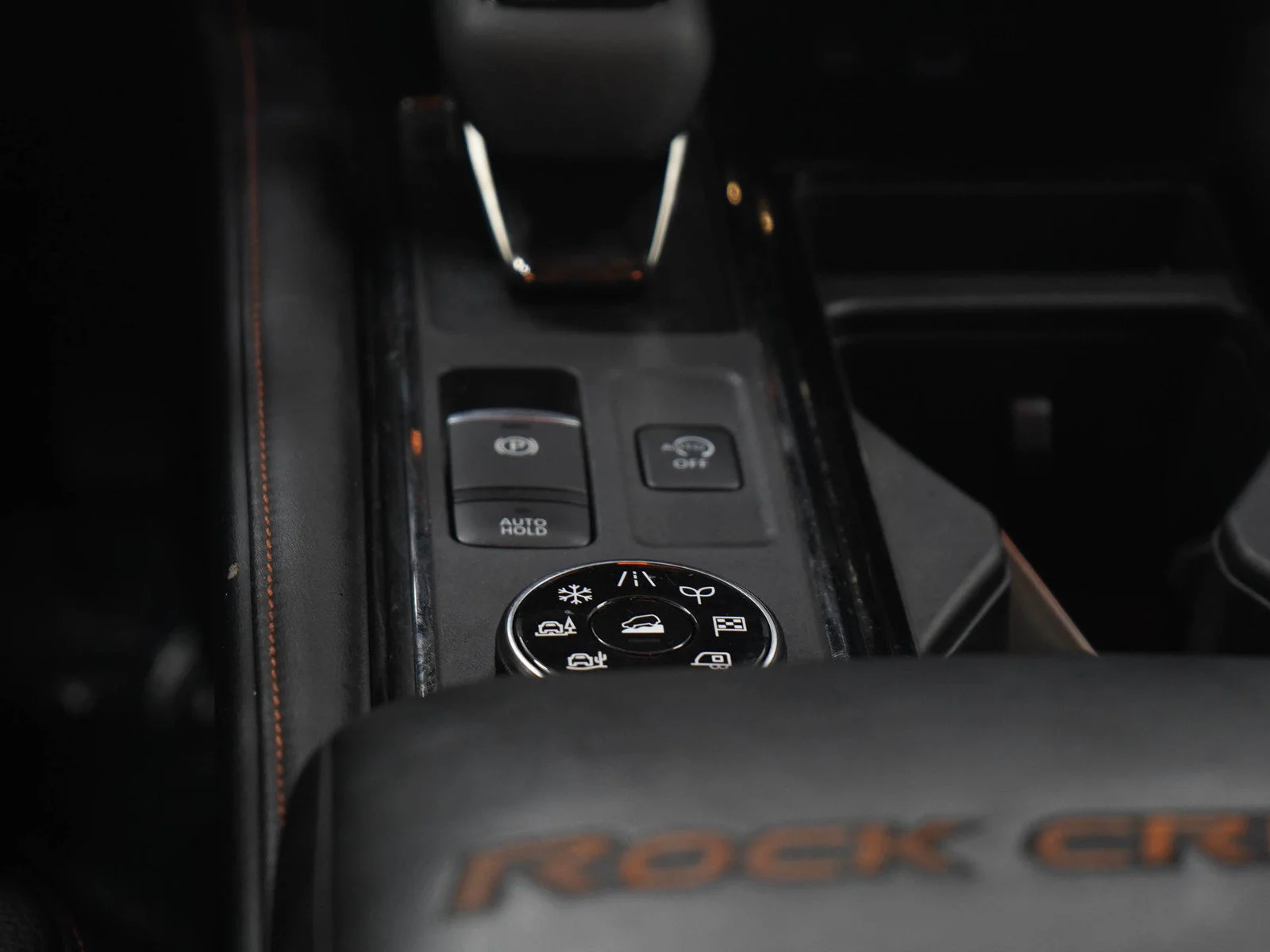Used 2024 Obsidian Green Pearl/Super Black Nissan Rock Creek image 19