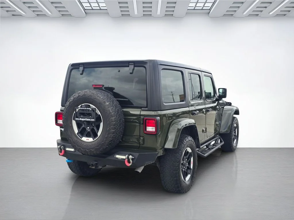 Used 2024 Green Jeep Sport S 4xe image 3