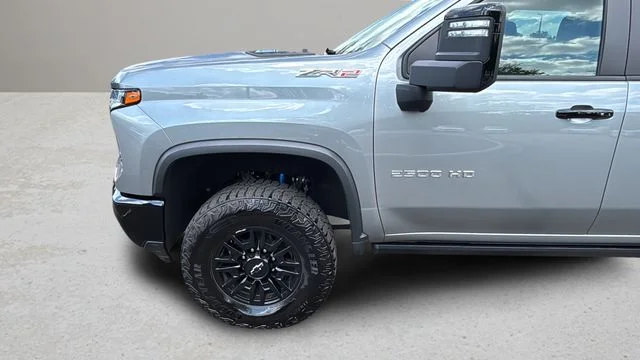 Used 2024 Gray Chevrolet ZR2 image 35