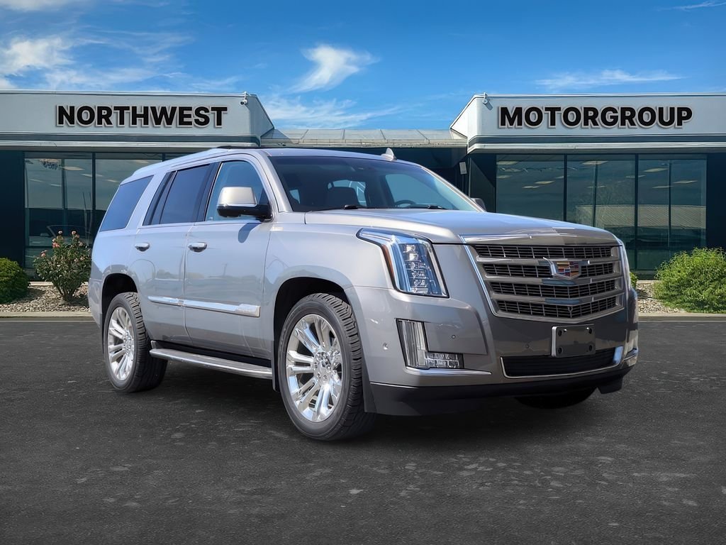 2018 Cadillac Escalade Luxury