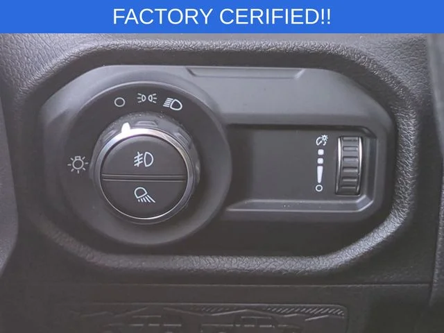Used 2025 Gray Jeep Nighthawk image 16