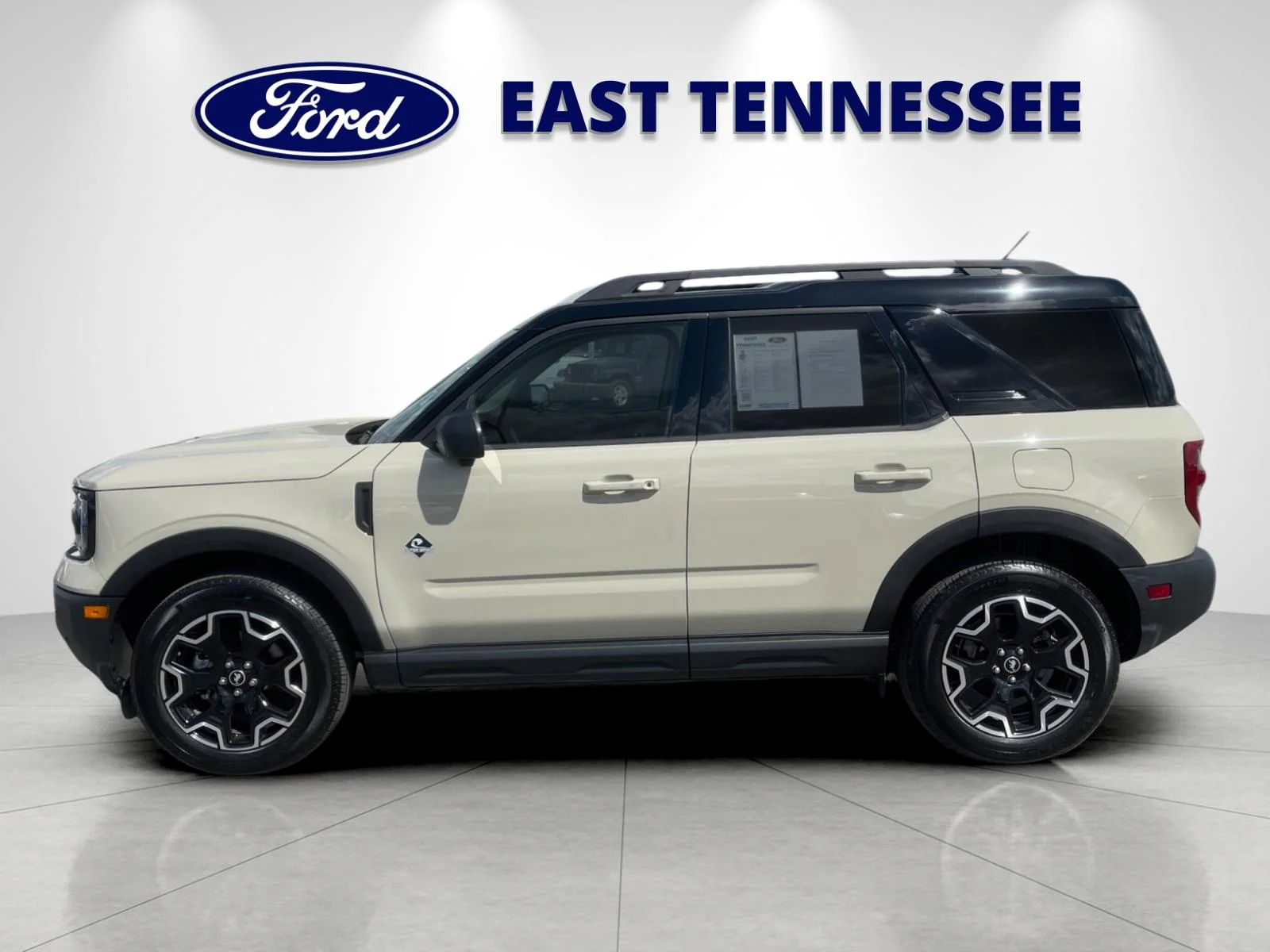 Used 2025 Beige Ford Outer Banks image 6