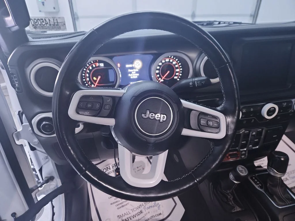 Used 2020 White Jeep Rubicon image 14