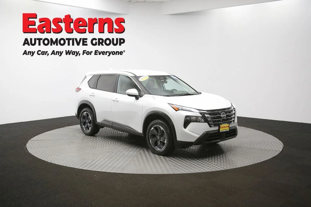 Used 2024 White Nissan SV image 48