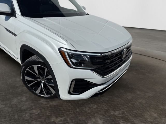 New 2026 Opal White Pearl Volkswagen 2.0T SEL Premium R-Line image 3