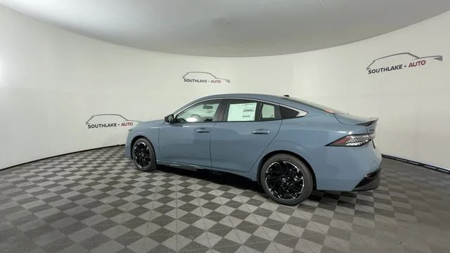 New 2027 Atlantic Gray Metallic Nissan SR image 6