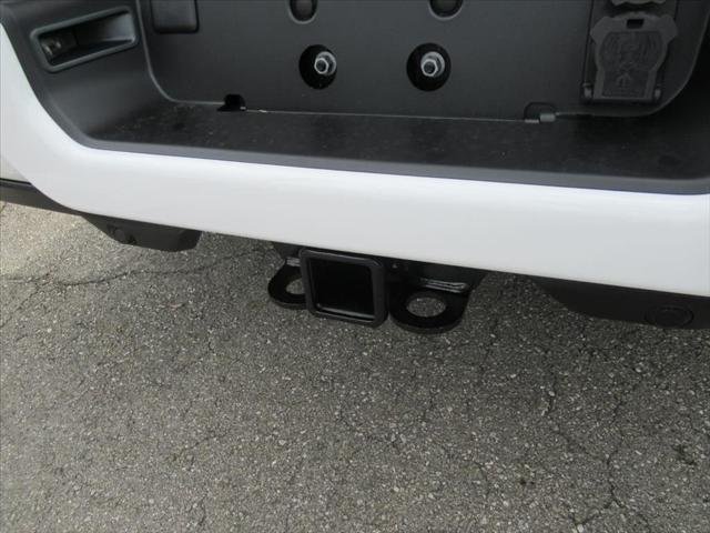 New 2026 Bright White Clear-Coat Exterior Paint RAM LARAMIE image 32
